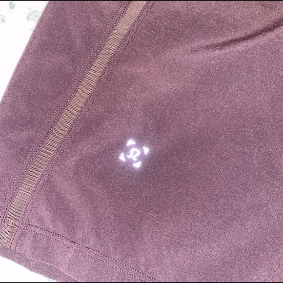 Lululemon Pace Breaker Linerless Short 9” - Size S - Picture 3 of 4